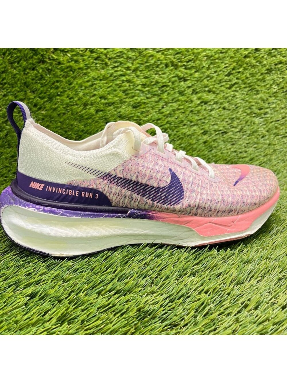 Nike ZoomX Invincible Run Flyknit 3 Womens Size 7.5 Pink Running Shoes Sneakers